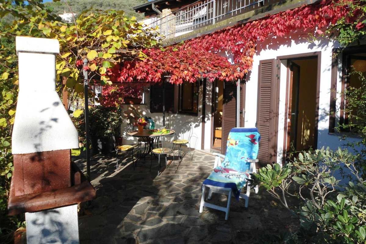 Casa Gialla إمبيريا المظهر الخارجي الصورة