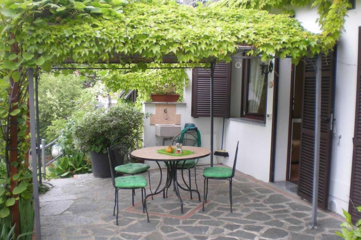 Casa Gialla إمبيريا المظهر الخارجي الصورة